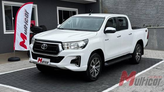TOYOTA HILUX 2.8 SRV 4X4 CD 16V DIESEL 4P AUTOMÁTICO